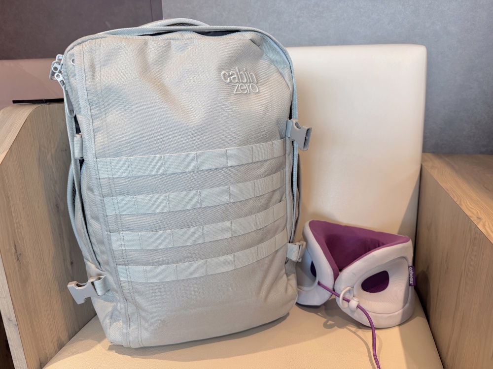 【CabinZero】英國輕旅登機後背包，團購、實揹評價