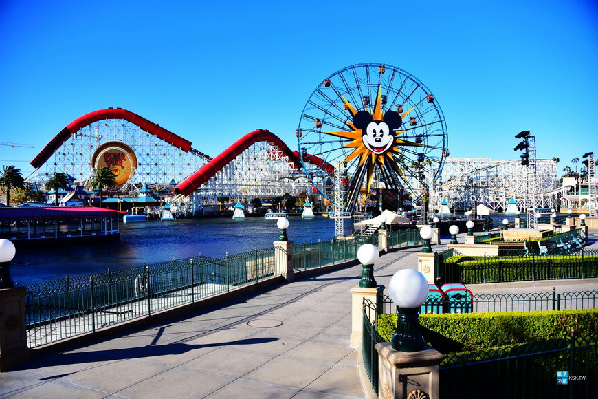 【美國加州迪士尼門票攻略】加州迪士尼樂園/迪士尼加州冒險樂園-優惠門票如何買？KKday訂購三日券、一天一園區/兩園區隨意逛~如何選、換票經驗分享、加州Disneyland購票選擇與行程規劃建議（Disneyland Park、Disney&#8217;s California Adventure Park）