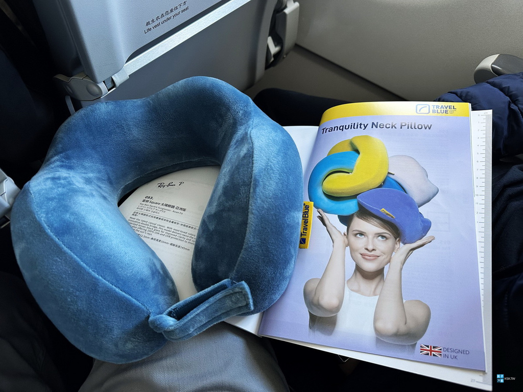 【飛買家商城】藍旅Travel Blue-寧靜頸枕、旅行連帽護頸Ｕ型枕、豪華舒適頸枕，飛行枕推薦~竟然還有加入&#8221;連帽&#8221;功能的好用頸枕、飛買家優惠碼TTB70/優惠價格打七折